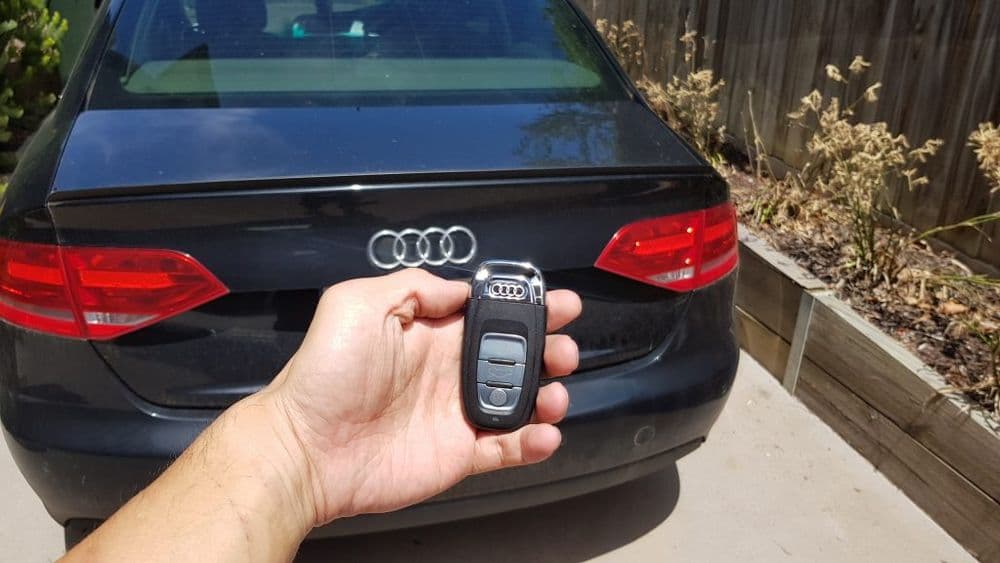 Audi A4 Remote Key car key - Image 1